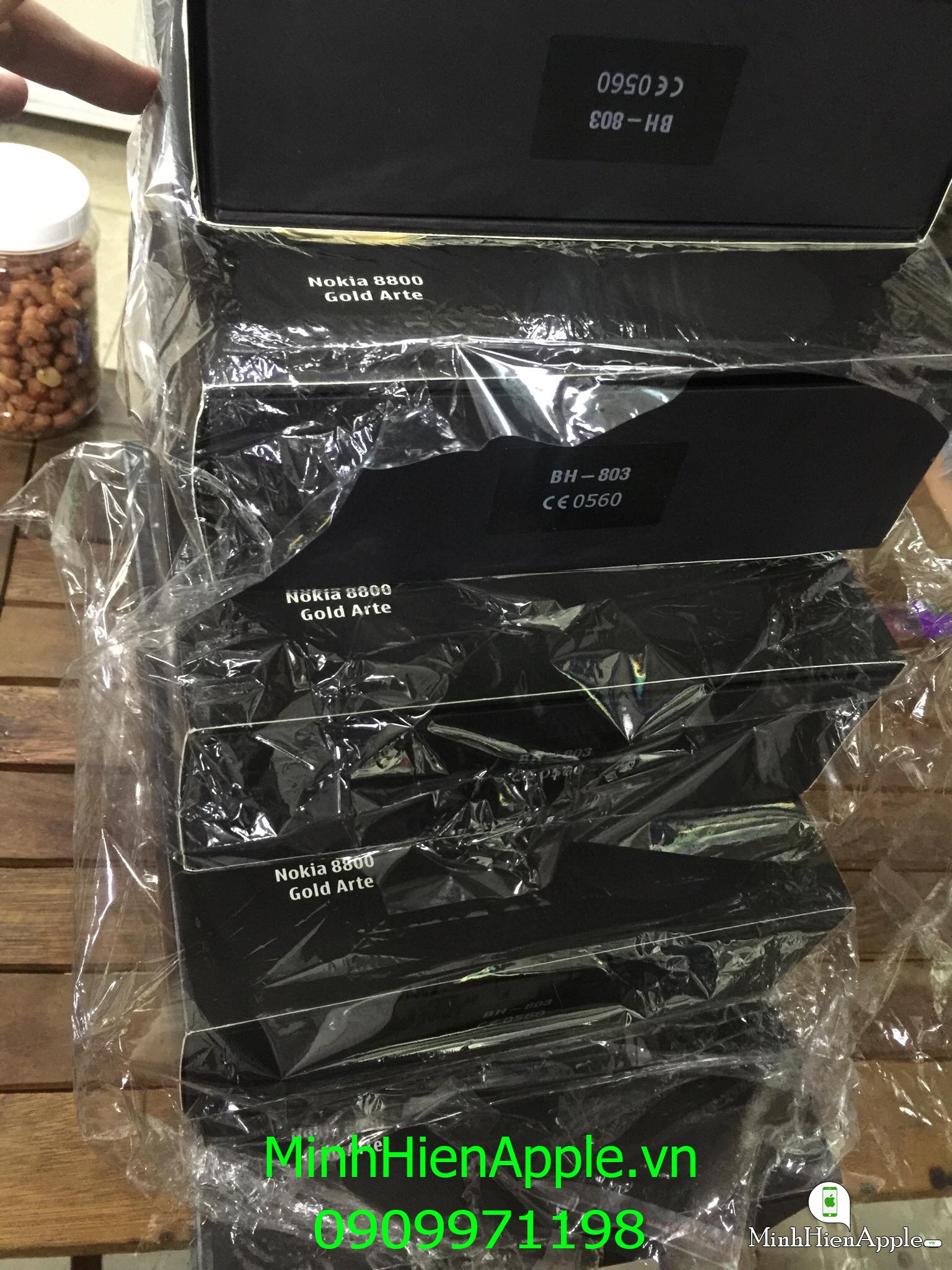 Bán hộp Nokia 8800 đủ phụ kiện
