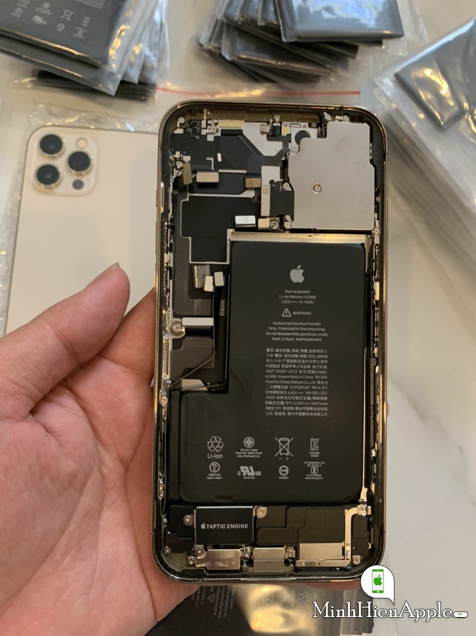 Bộ áo IPhone