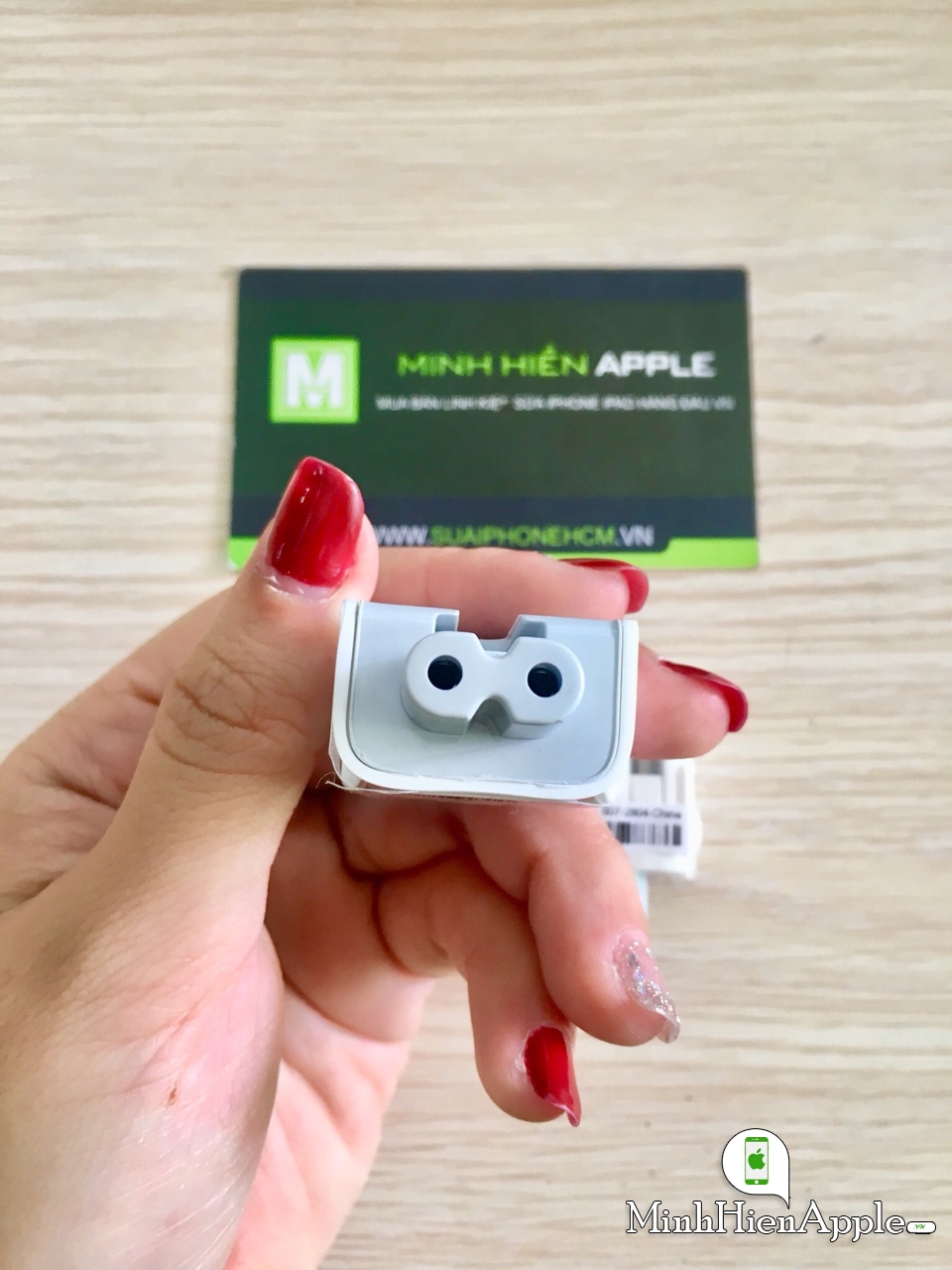 Chân sạc 2 chấu cho iPhone, iPad ( đầu nối sạc )