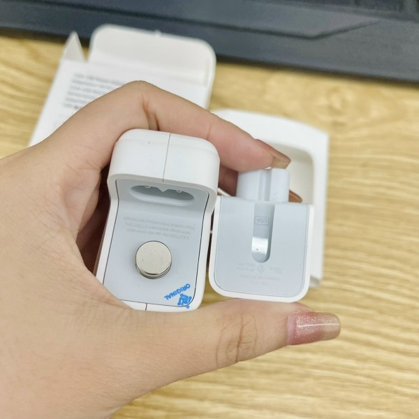Cốc 12W có hộp xuất Sing