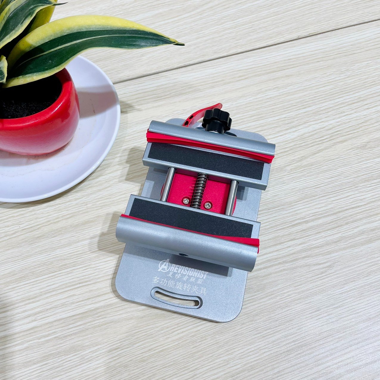 đế tách kính lưng quay 360 độ