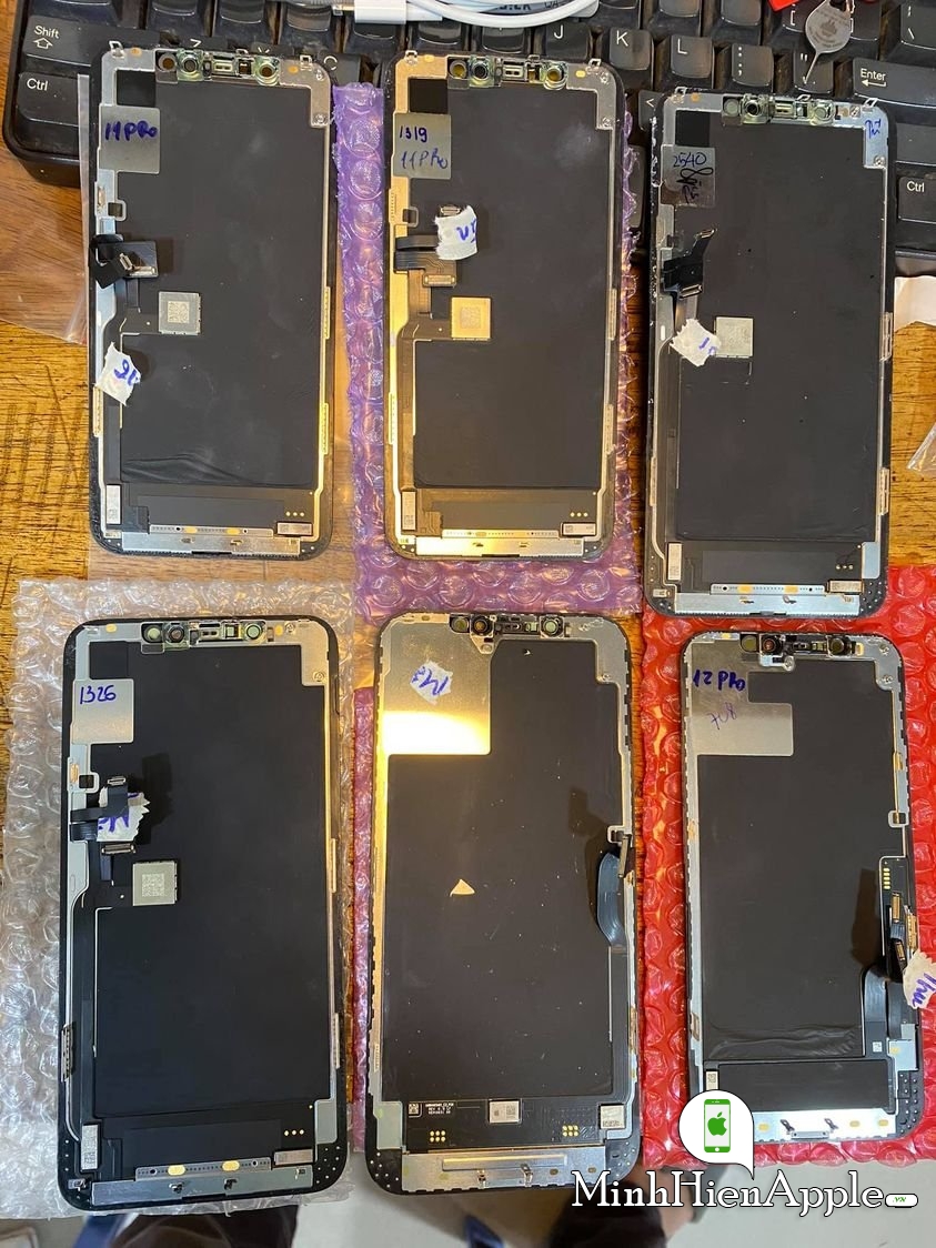 Giá màn hình iPhone - iPad