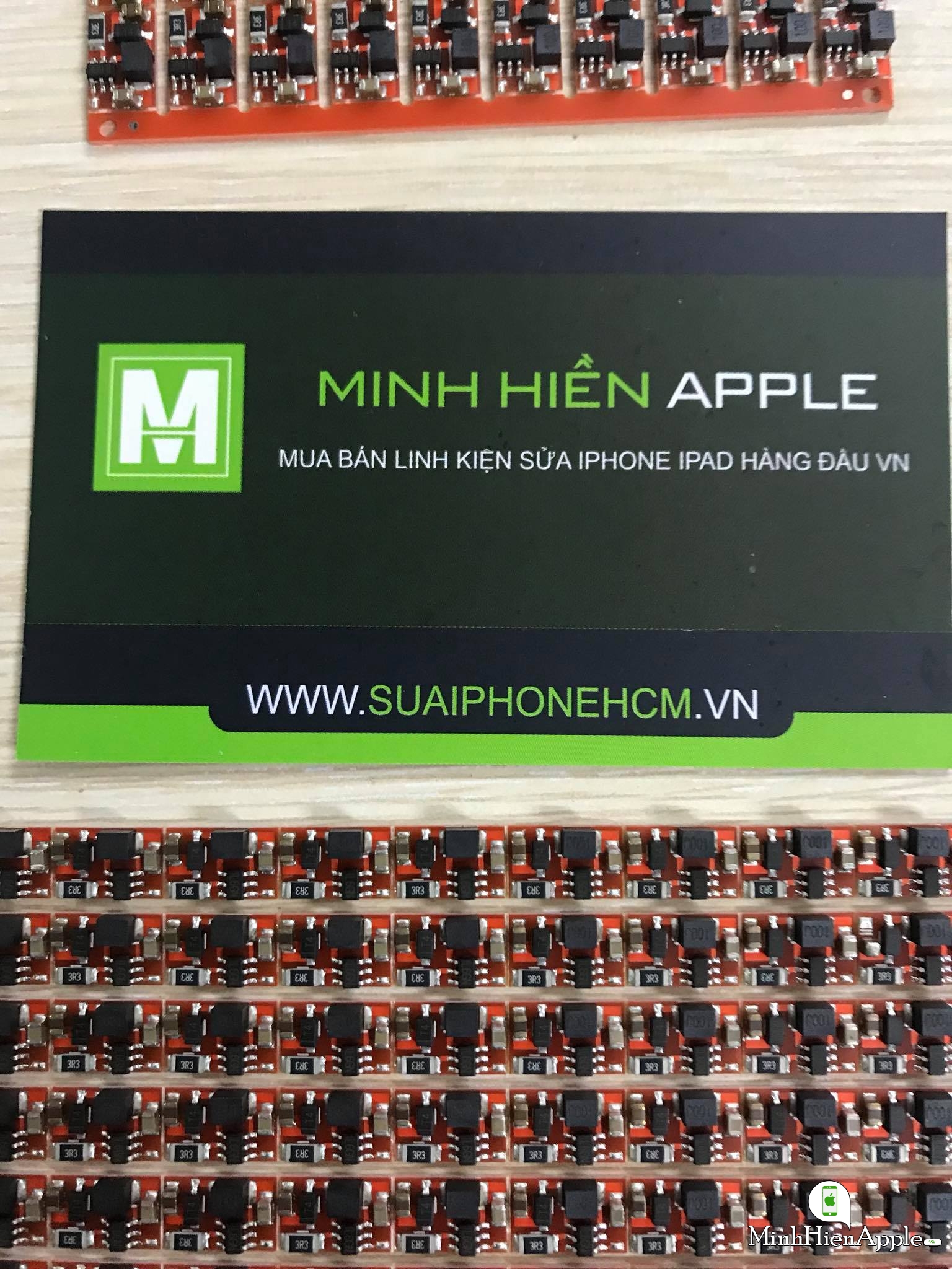 IC độ đèn iPhone iPad