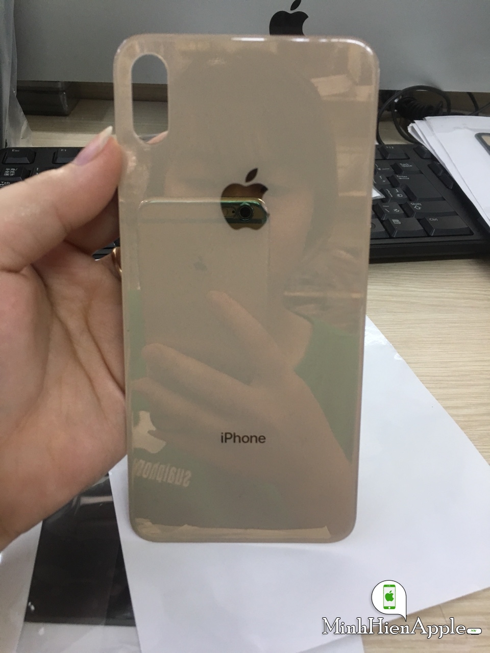 Kính lưng zin iphone Xs Max
