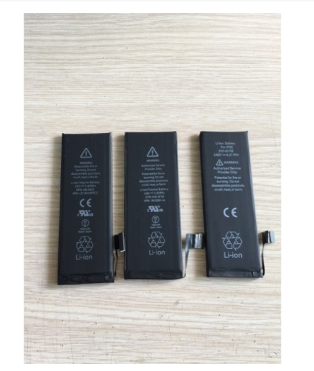Thay pin iphone 5 5s 5se lấy liền