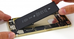 Sửa iPhone 8 sạc không vào Pin