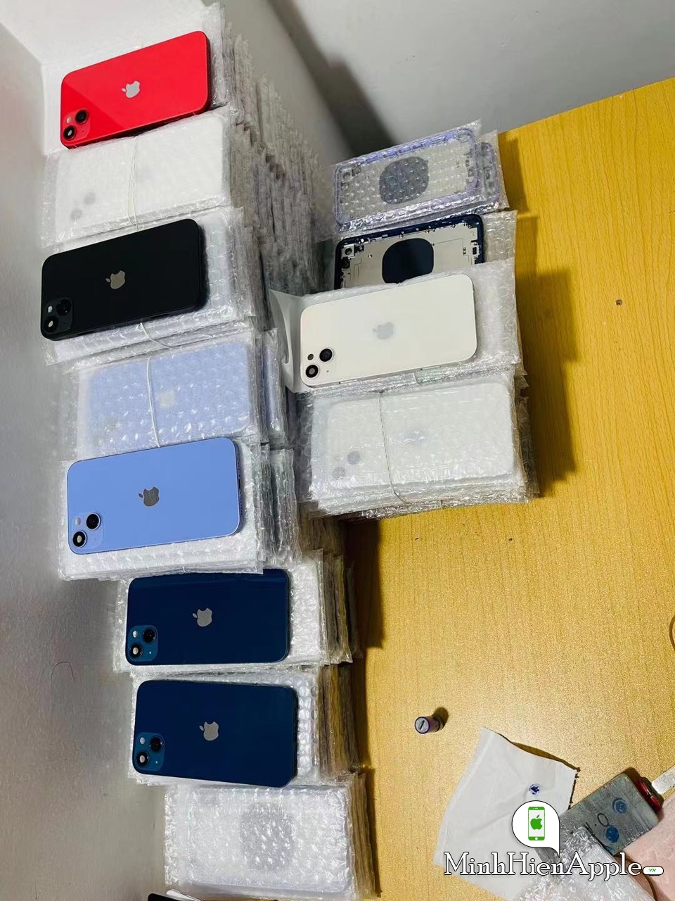 Vỏ độ XR lên iphone 13