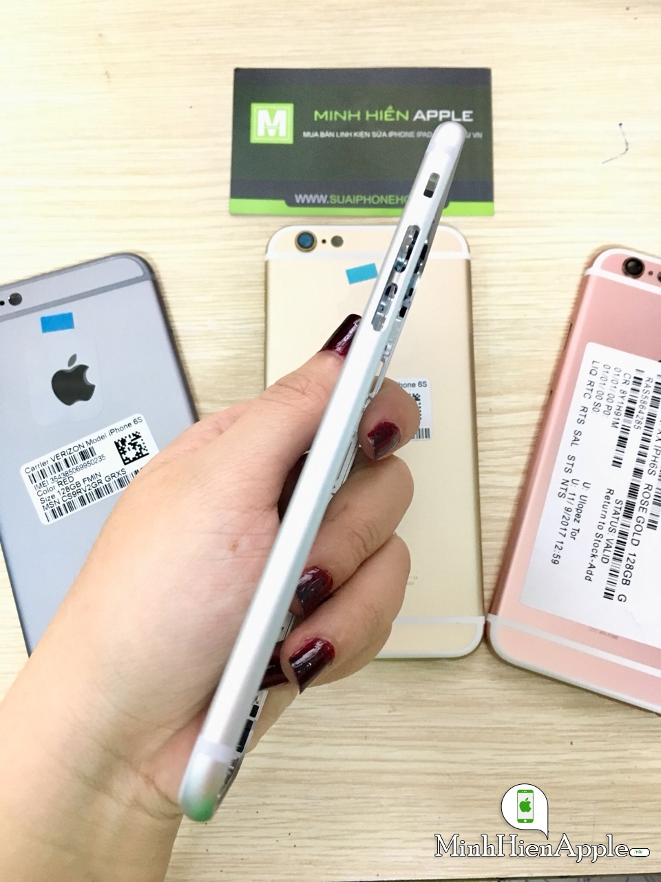 Vỏ iPhone 6S zin khắc sẵn form Hàn Quốc