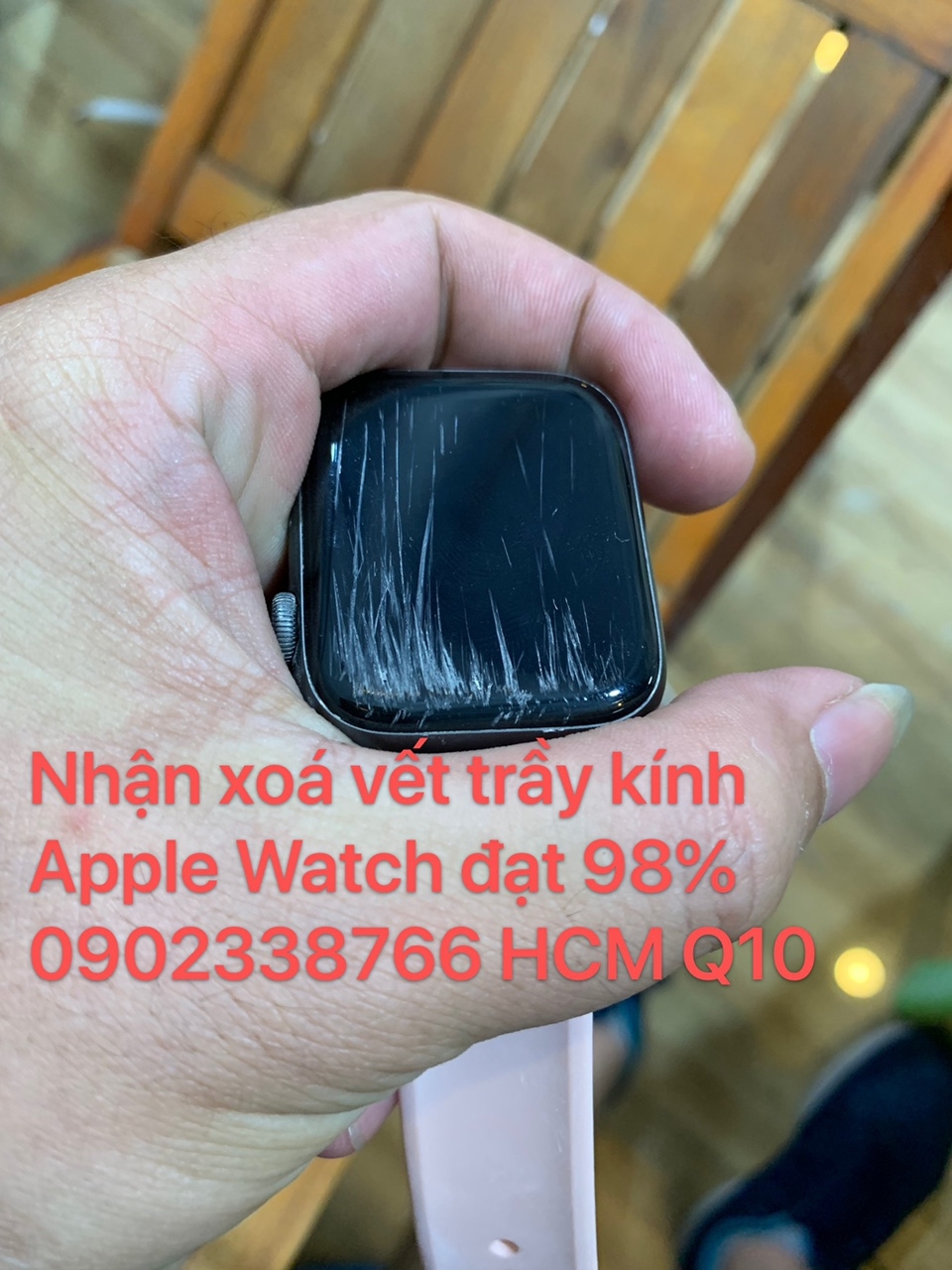 Xóa vết trầy màn hình Apple Watch các dòng